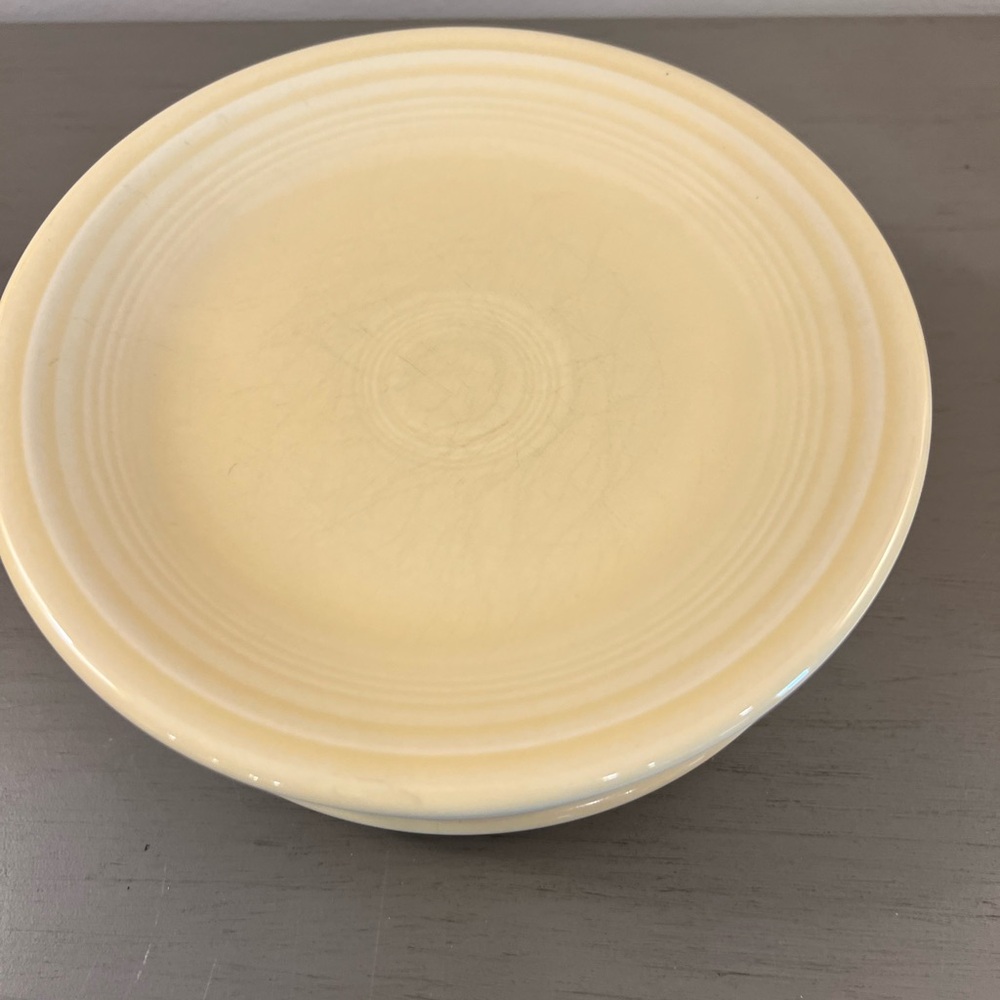 Fiesta Ware Ivory Salad Dessert Plates Set Of 6 Pale Yellow Homer Laughlin VTG - Picture 2 of 7